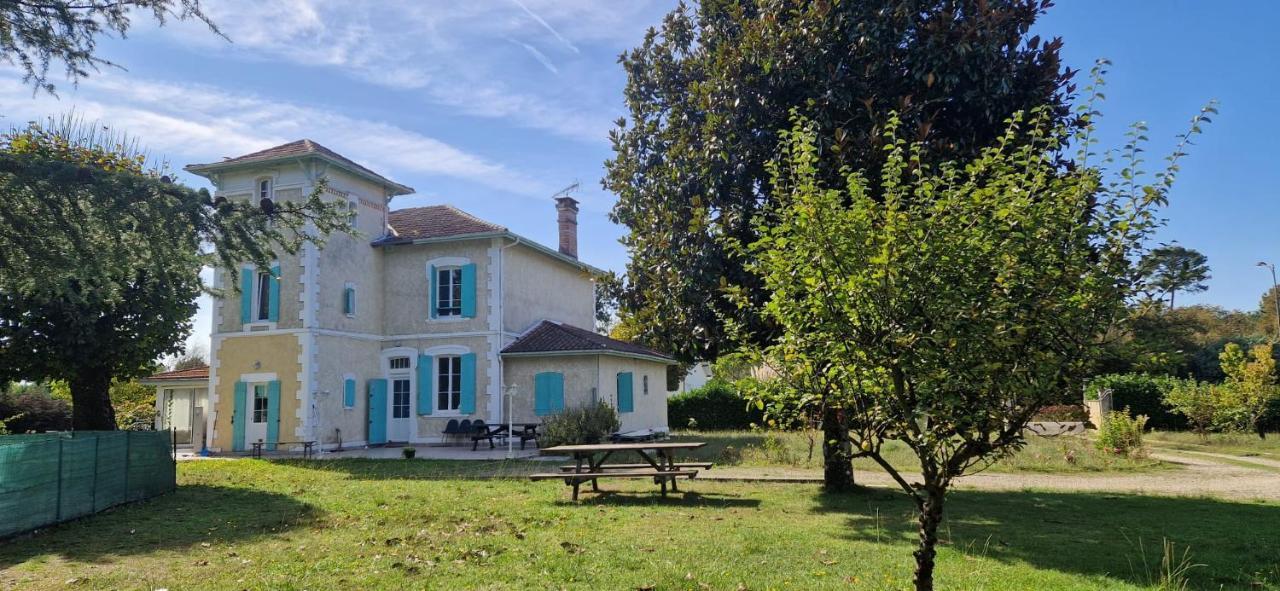 Villa Avec Piscine Et Billard Sabres Екстериор снимка