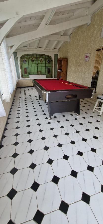 Villa Avec Piscine Et Billard Sabres Екстериор снимка