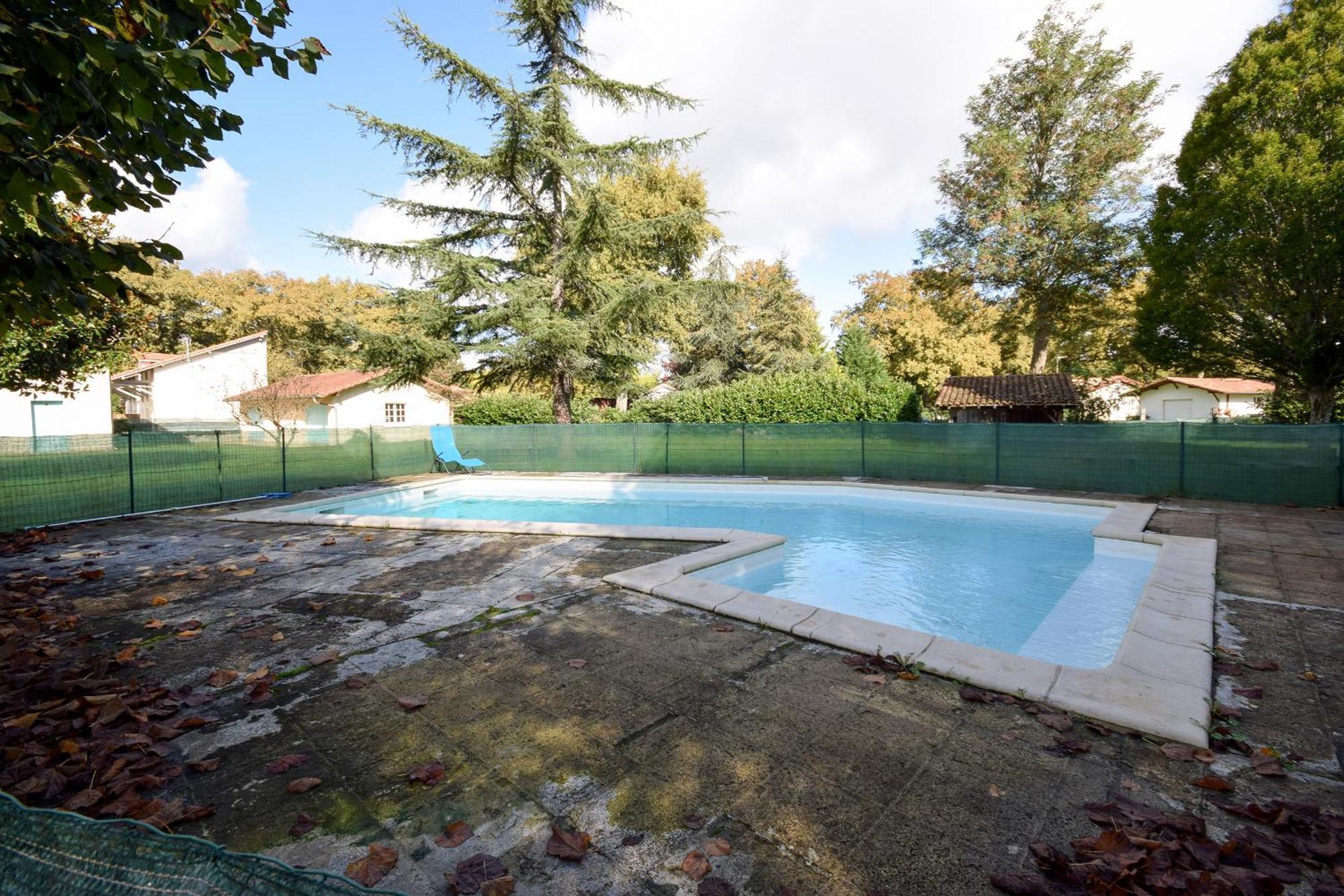 Villa Avec Piscine Et Billard Sabres Екстериор снимка